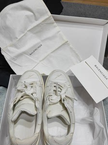 巴黎世家鞋小白鞋