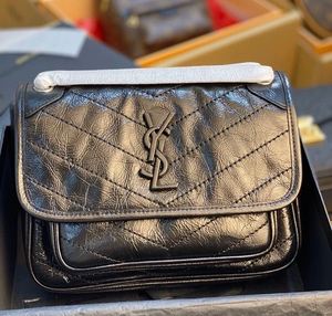 正品圣罗兰/ ysl niki邮差包杨树林 不正包退 7天无