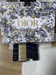 迪奥dior粉底液小样5ml3ml送包装