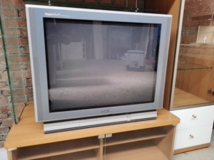闲置在家的老物件 东芝显像管电视机,34英寸平面直角/日本