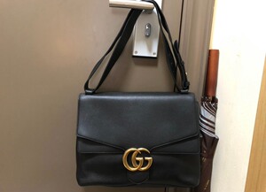 gucci marmont 大号邮差包 酒神系列男包