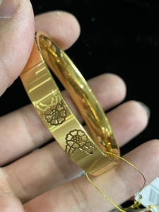 梦金园手镯黄金