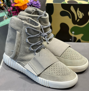 adidas yeezy 750 boost 初代灰