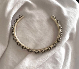 克罗心满圈十字花开口手镯