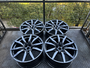 出一套日产gtr正品20寸锻造轮毂 原厂正品rays代工锻造