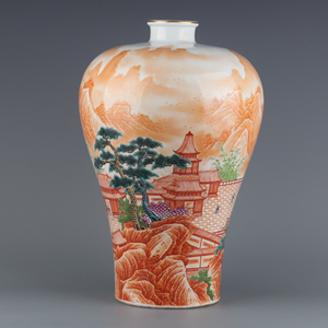 清雍正年间矾红山水楼亭梅瓶    釉水莹润柔和,经典器型.线