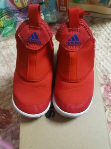 阿迪达斯Adidas阿迪海马红色运动鞋男女童鞋板鞋红色蓝色拼