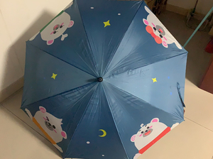 熊小美雨伞