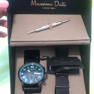 全新专柜正品盒装Massimo Dutti 手表