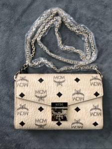 mcm链条包米色