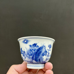小雅青花杯 牡丹花杯 花卉山石内画 小雅醉花山人款 阮定荣手