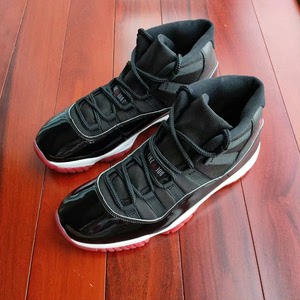 aj11黑红43码,穿一次成色极新鞋垫logo齐全,秒价11