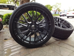 000人付款淘宝迪生力轮毂19寸 带轮胎一起 数据 et35 8.