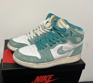 蒂芙尼绿aj1女款