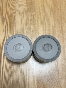 蟋蟀盆,苏晓红2000年左右小鹰头直筒盆一对,泥质弓手一流