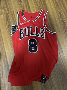 拉文au球衣,48l,全新带三吊牌,上身效果无敌,是仅次于中