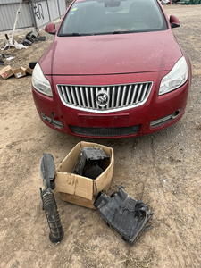 别克新君威拆车件 机盖车门钢圈元宝梁天窗前嘴内饰等接事故单