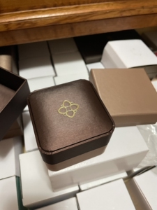 全新周大福偏爱系列戒指盒,钻戒盒 会馆薈馆双镯盒 镯子盒