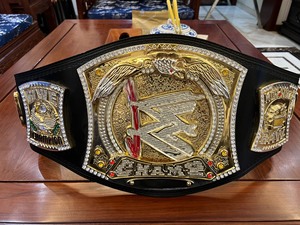 wwe冠军腰带,旋转腰带,欧代shop正版,标价含税,顺丰到