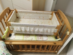 卡比龙婴儿床 孩子用了几个月 一直在家放着 看着不是