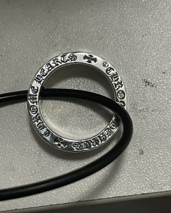 克罗心戒指永恒经典款 6mm 光面梵文戒指