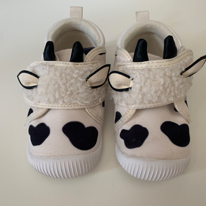 巴拉巴拉冬款加绒牛奶鞋 19码120mm.冬天开了地暖 几乎