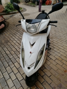 豪达踏板摩托车