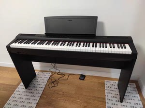雅马哈p125电钢琴,88键重锤,木架单踏板,无破损瑕疵,功