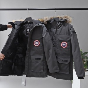 加拿大鹅远征系列羽绒服,极寒天气可穿,颜色可选,点小关注有粉