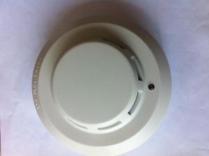 海湾烟感探测器 jty-gd-g3 /t点型光电感烟火灾探测器烟感探头