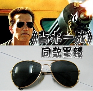 j仔仔vv淘宝neca 终结者2 阿诺德 施瓦辛格 墨镜版 t800  12寸人偶