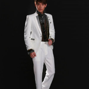演出服男士礼服2019新款白色韩版亮片西服套装主持人歌手合唱服装