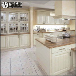 橱柜模压板价格_模压门板橱柜_三聚氰胺板橱柜价格