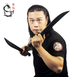 台湾龙裕塑钢防身武器旋豹双短刀武术表演训练儿童节玩具刀电影动