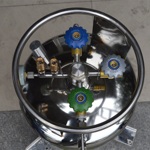 ydz-175自增压液氮罐(液氮,液氧,液氩)配压力表安全阀