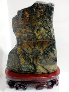 崂山绿石25*18*10cm2690克海底玉奇石镇宅辟邪风水石摆件送底座