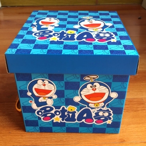零食礼品盒超大正方形哆啦A梦蓝胖子盒子大号收纳盒可定制LOGO