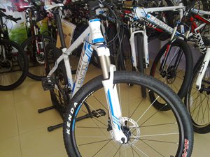 000人付款淘宝狼途自行车各种车款零配件hei253962010同款货源2.