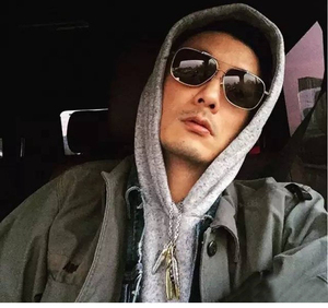 欧美个性潮牌鹰爪goros项链 权志龙项坠余文乐羽毛长款钛钢挂饰男