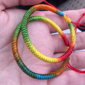 纯手工精编五彩宝宝手链蚕丝泰蜡线光泽一对儿童金刚结辟邪手串