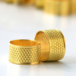 结婚婚庆新娘嫁妆用品 金顶针婚庆用品 新人吉祥物 顶指环