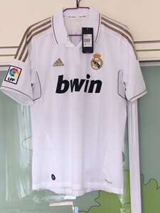 皇马11-12赛季,球迷版,白金,卡卡球衣(已出)留作纪念!
