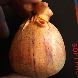 老挝大红酸枝手把件 红木工艺品木雕摆件 酸枝半成品乾坤袋