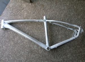毛坯车架 内走线 车架 山地车 自行车 车架 补土无痕车架