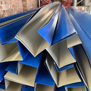 彩钢瓦雨水槽流水槽阳光房屋檐接水槽农村屋顶雨水槽屋檐建筑u型