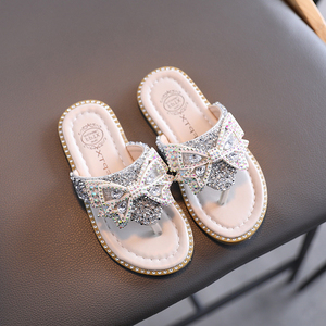 夏季儿童拖鞋女童防滑人字拖2021新款夹脚洋气外穿凉拖水钻平底拖