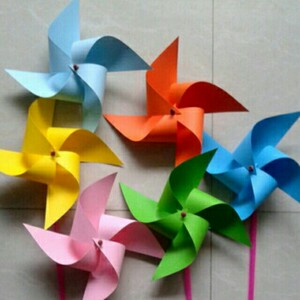 手工纸风车彩色卡纸风车儿童摄影道具拍照橱窗布置创意活动用品