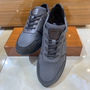 路卡迪龙  21年新品上市系带款羊皮打孔轻便时尚休闲鞋171212026