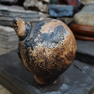 天然型皮色观赏奇石沙漠漆风凌风砺老皮戈壁石埃及象形景观古磐石