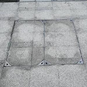 贴砖隐形井盖电井沟盖板加厚地沟格栅铺砖马路圆型地漏公路水沟